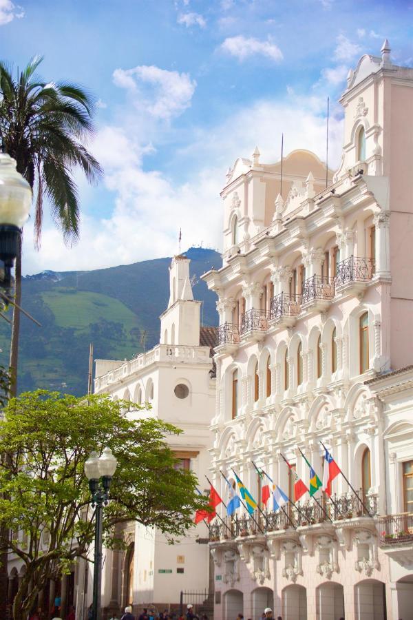 Plaza Grande Hotel Quito Zewnętrze zdjęcie