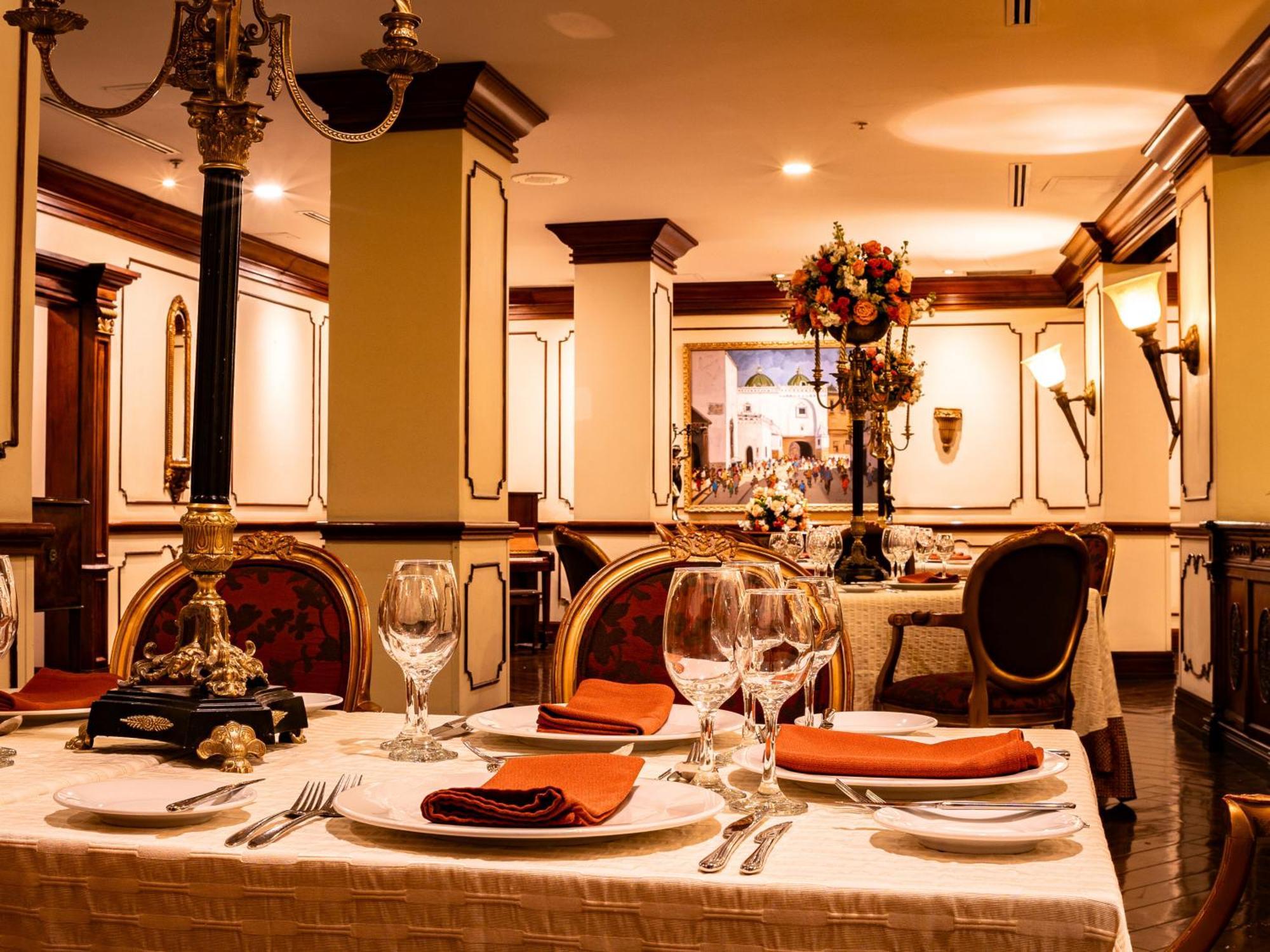 Plaza Grande Hotel Quito Zewnętrze zdjęcie
