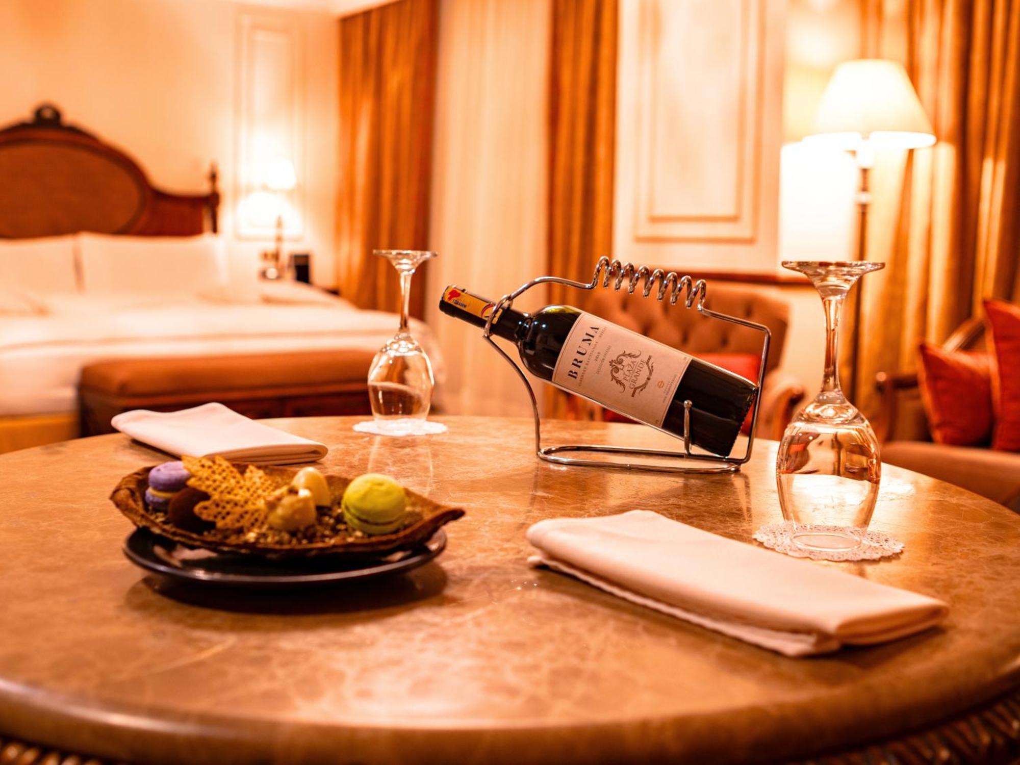 Plaza Grande Hotel Quito Zewnętrze zdjęcie